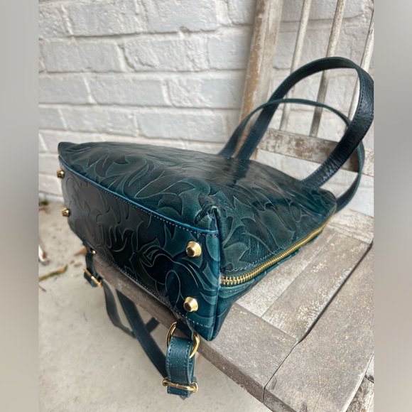 ✨RARE ✨Convertible VALENTINA Embossed TEAL leather Leaf-Patterned Bag/ Backpack - Picture 7 of 10